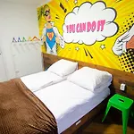 Hostel Pop Art Rynok Sq