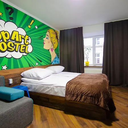 Pop Art Rynok Sq Auberge de jeunesse Lviv