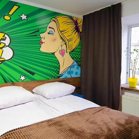 Pop Art Rynok Sq Auberge de jeunesse