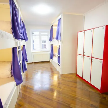 Auberge de jeunesse Pop Art Rynok Sq