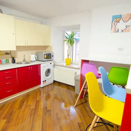 Pop Art Rynok Sq Hostel Lviv