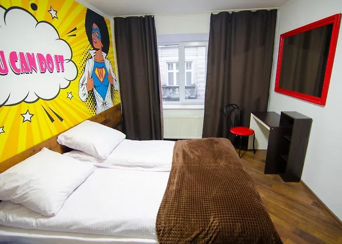 Pop Art Rynok Sq 호스텔 *